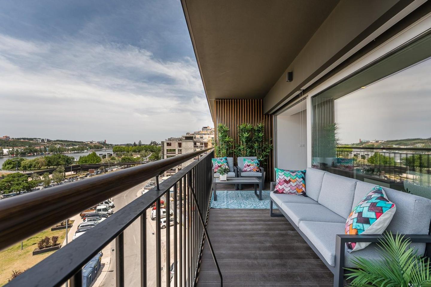 Guestready - Majestic Riverside Terrace In Coimbra Apartment Exterior photo
